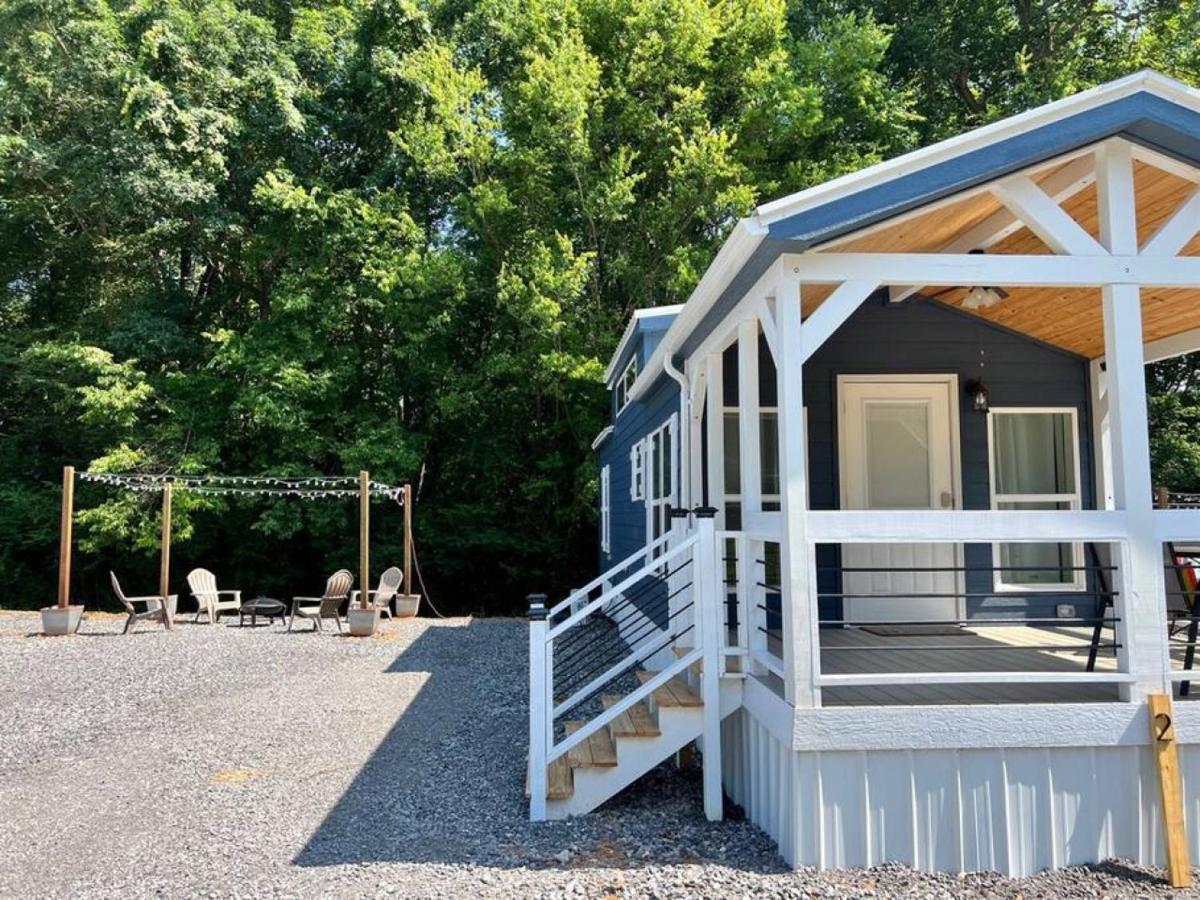 2 Villa D'Azur Luxury Tiny House Mins To Lake Guntersville, Downtown, Firepit Bagian luar foto
