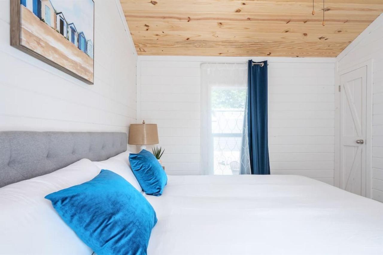2 Villa D'Azur Luxury Tiny House Mins To Lake Guntersville, Downtown, Firepit Bagian luar foto